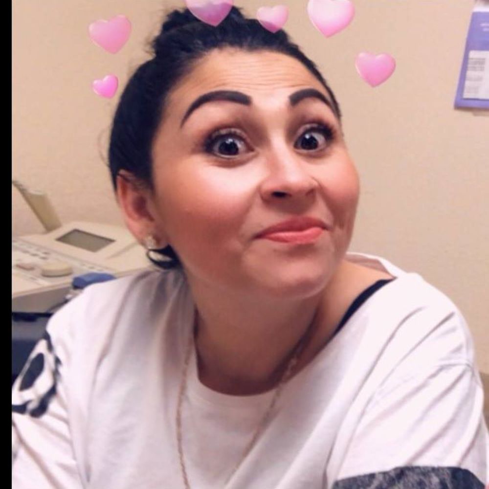 Meet your Posher, Claudia